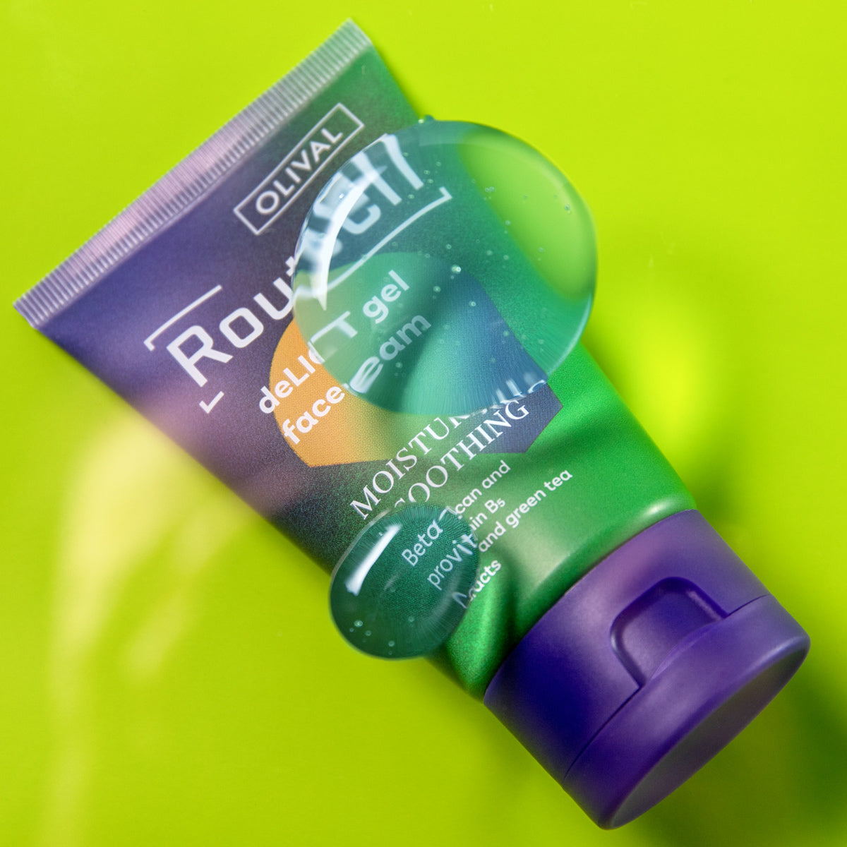 Routeen deLIGHT Gel Face Cream texture